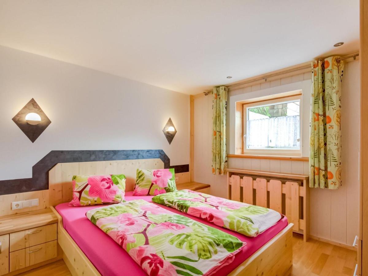 Apartment On The Mountainside In Зилбертал Екстериор снимка