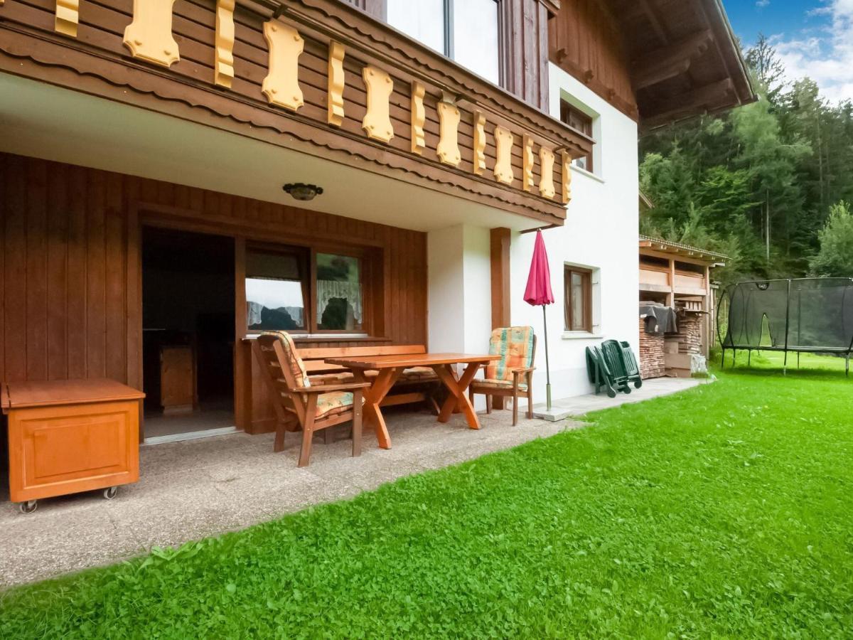Apartment On The Mountainside In Зилбертал Екстериор снимка