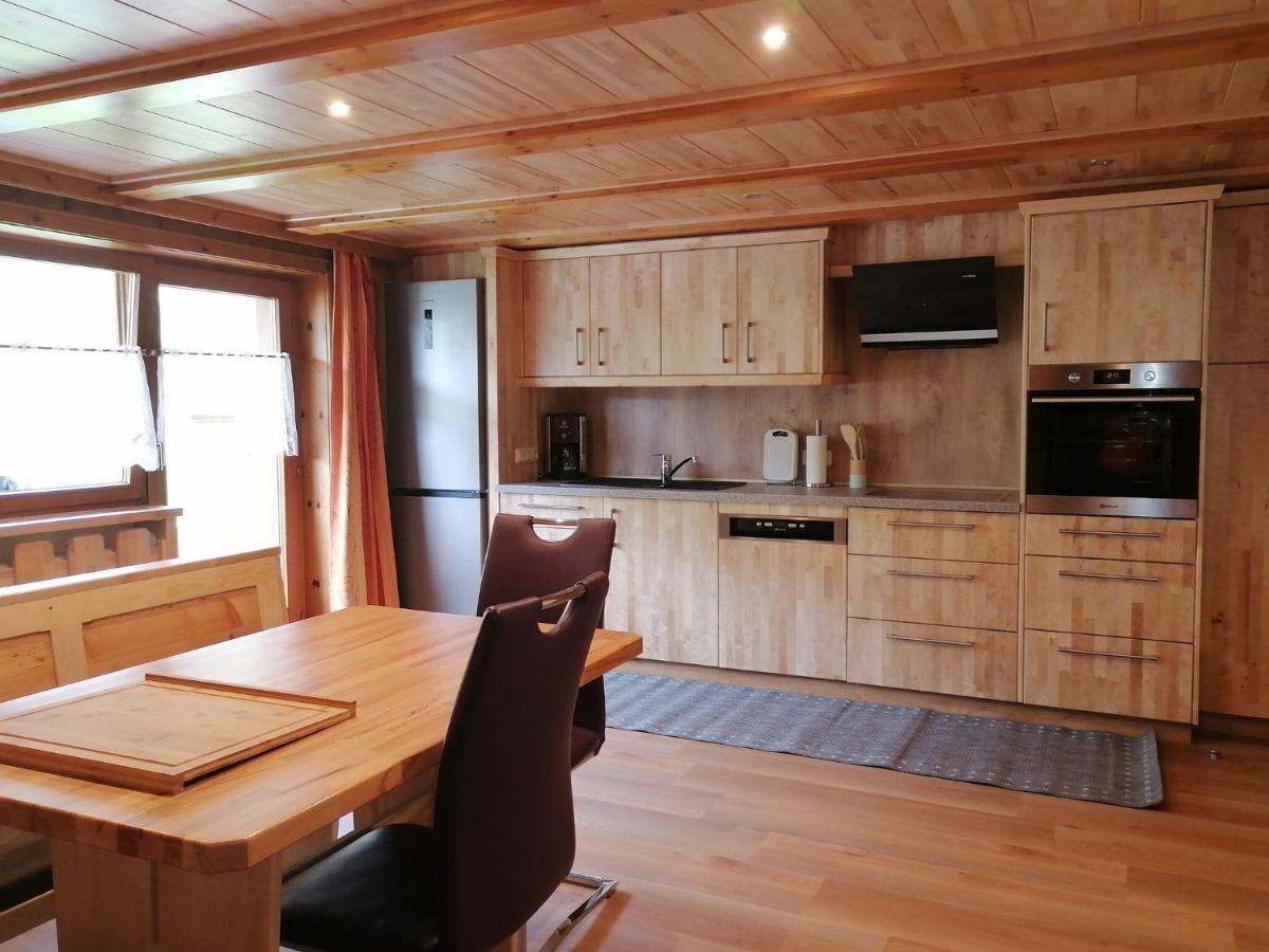 Apartment On The Mountainside In Зилбертал Екстериор снимка