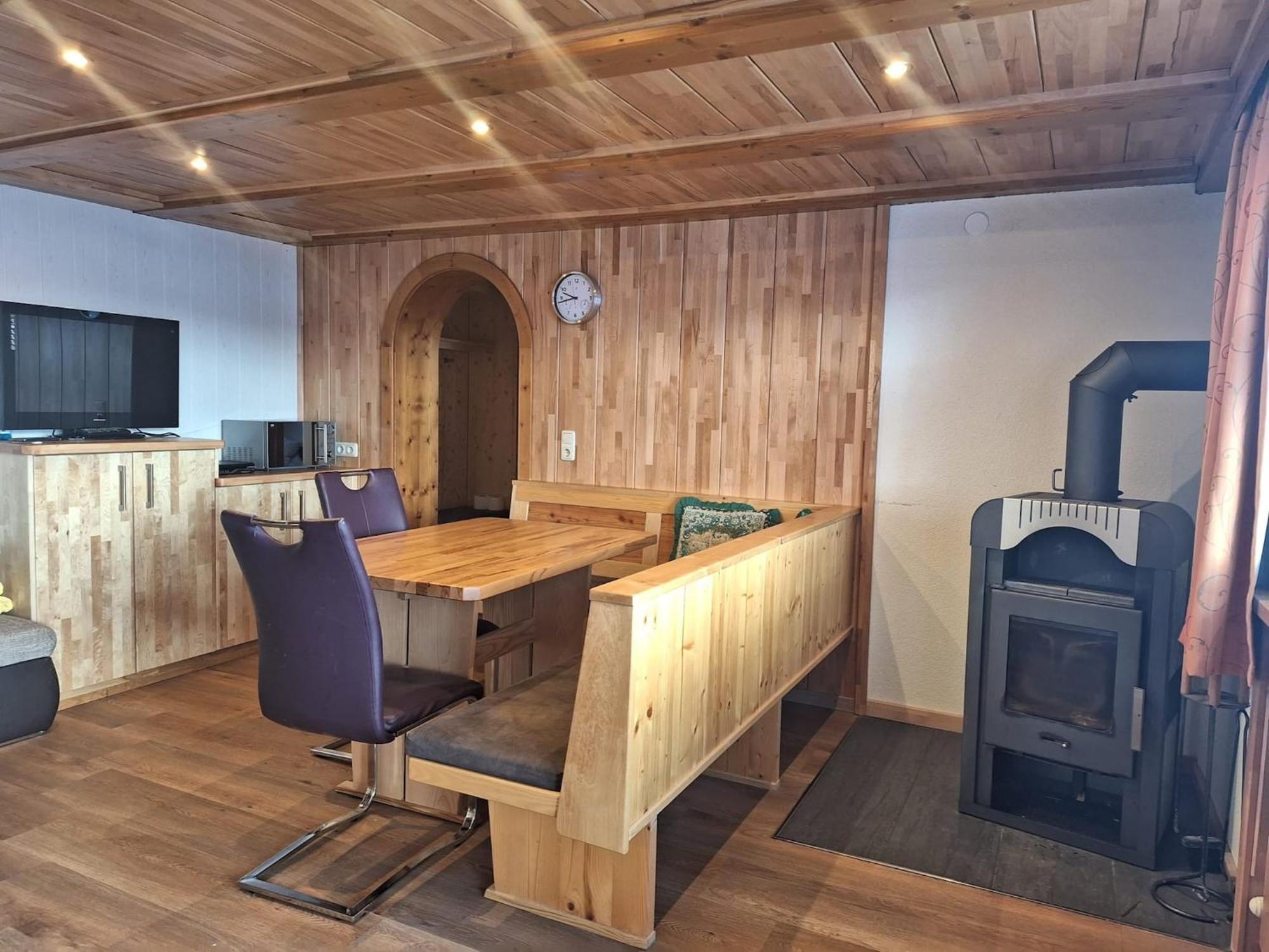 Apartment On The Mountainside In Зилбертал Екстериор снимка